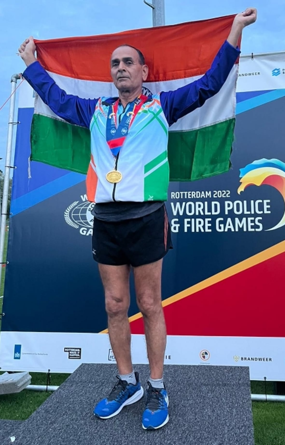 Retired DSP sets world record by running in Netherlands