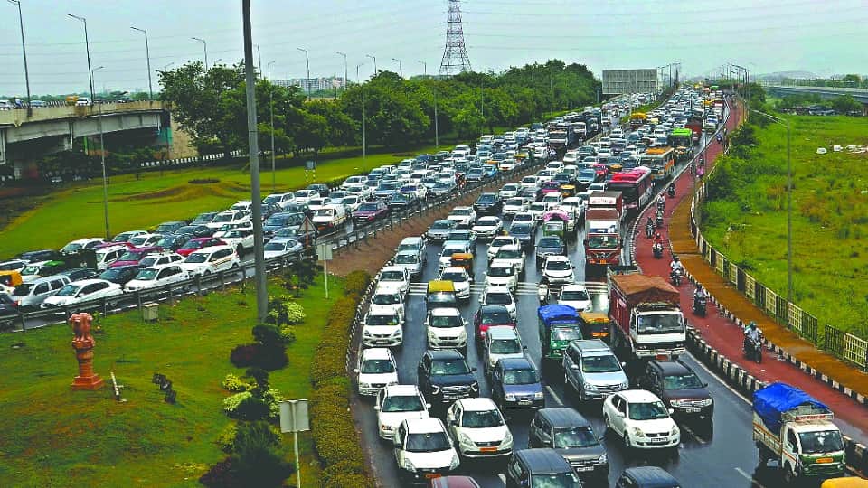 delhi weather forecast meteorological department forecast that light to moderate rain may be recorded in next