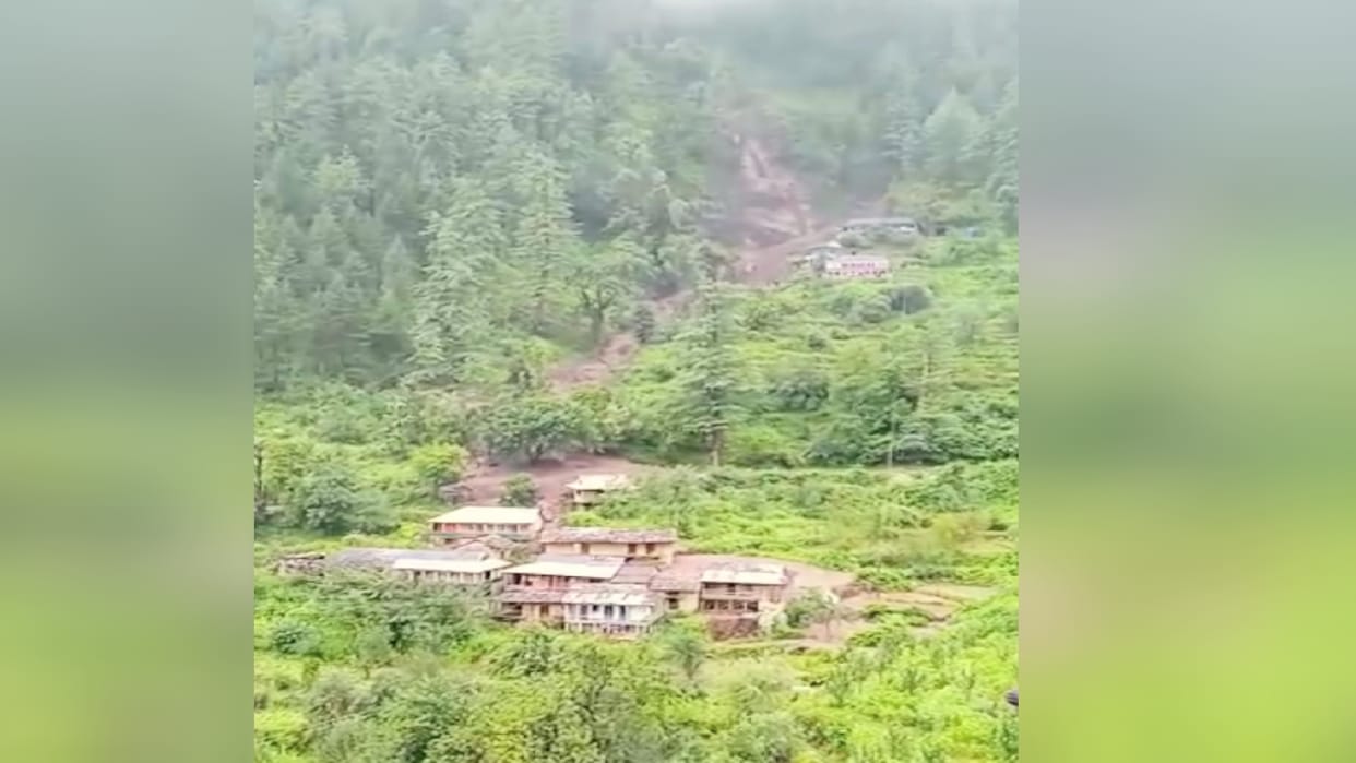 Cloud burst in Himachal's Chaupal and Nirmand, three people died in the state, heavy rain alert on July 28