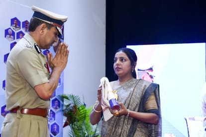 CRPF Raising Day: CRPF honored the valour of officers and jawans on 84th Raising Day