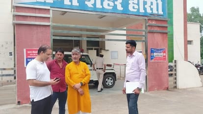 हांसी अस्पताल में स्वास्थ्य विभाग का छापा।