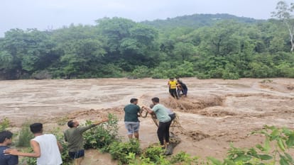 Landslide on Kalka-Shimla railway track, four trains stuck for three hours