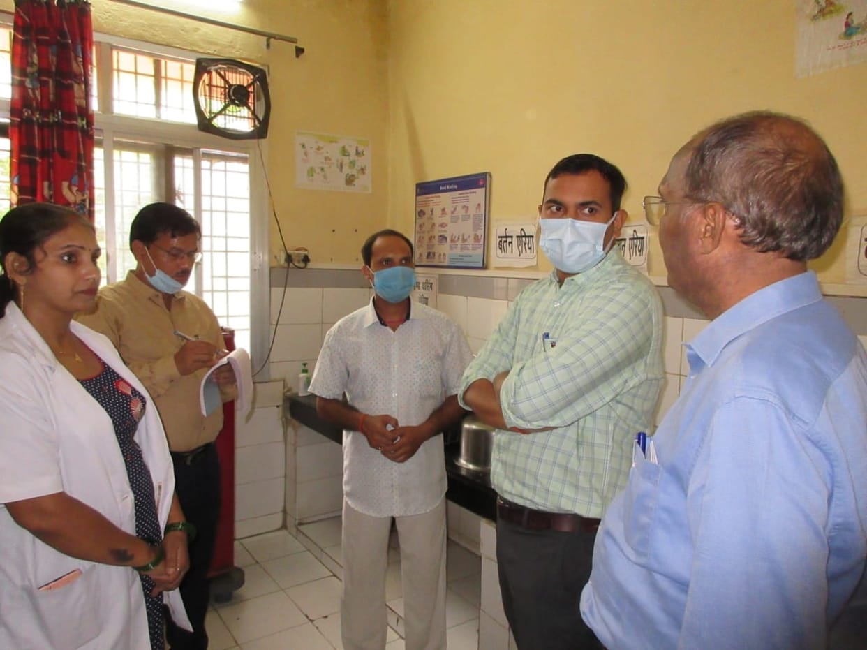 Open pole under DM's inspection, patients are getting raw bread and flour is also bad