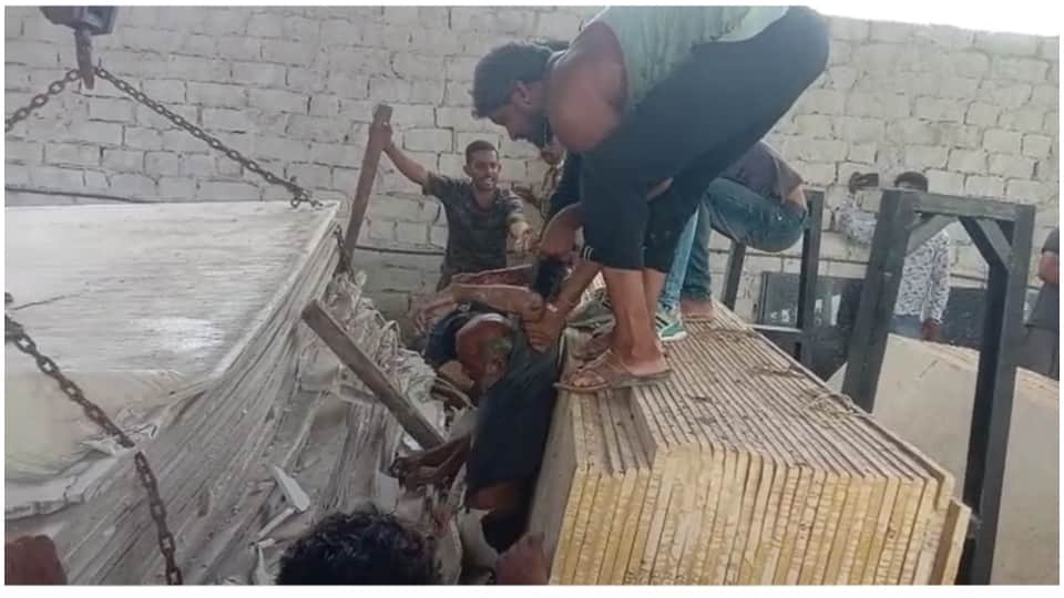 Laborers Taking Off Marble Slabs Buried Two Died And Two Injured In Jodhpur