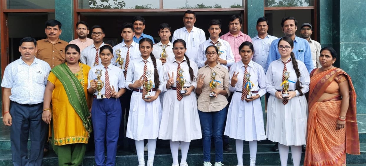 Intermediate and high school meritorious honored