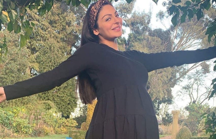 punjabi Actress Neeru Bajwa is going to become a mother for fourth time shared news with fans on instagram