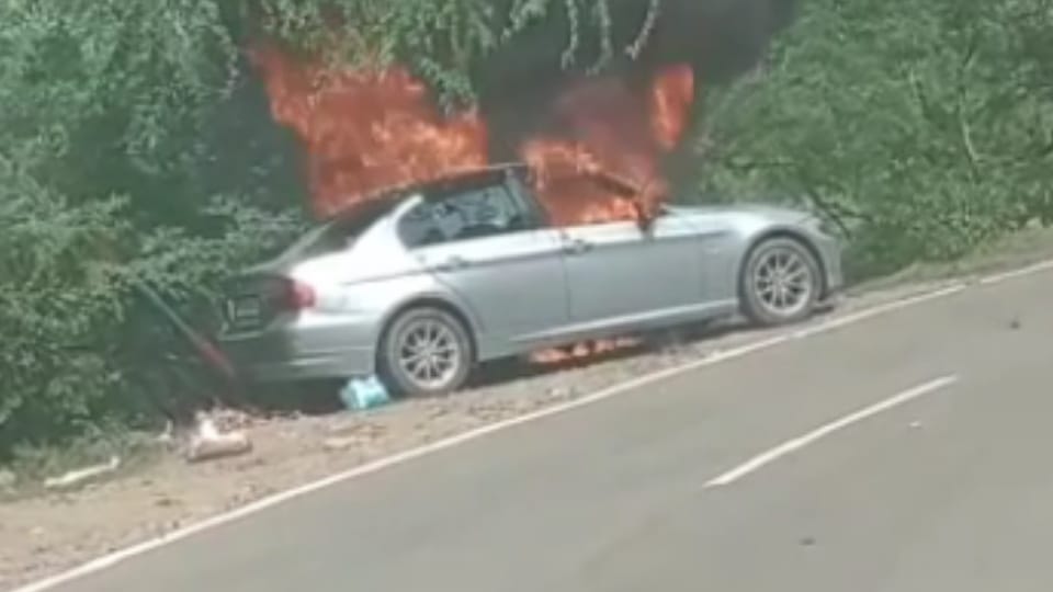 Fire breaks out in moving BMW car in panchkula