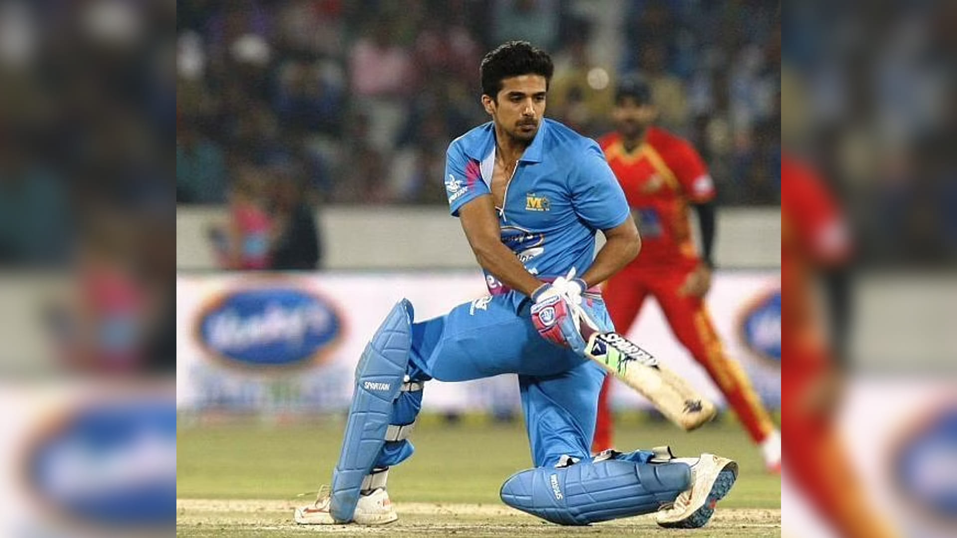 Actors Who Played Sports Some of them are National Level Players Rahul Bose Saqib Saleem Akshay kumar