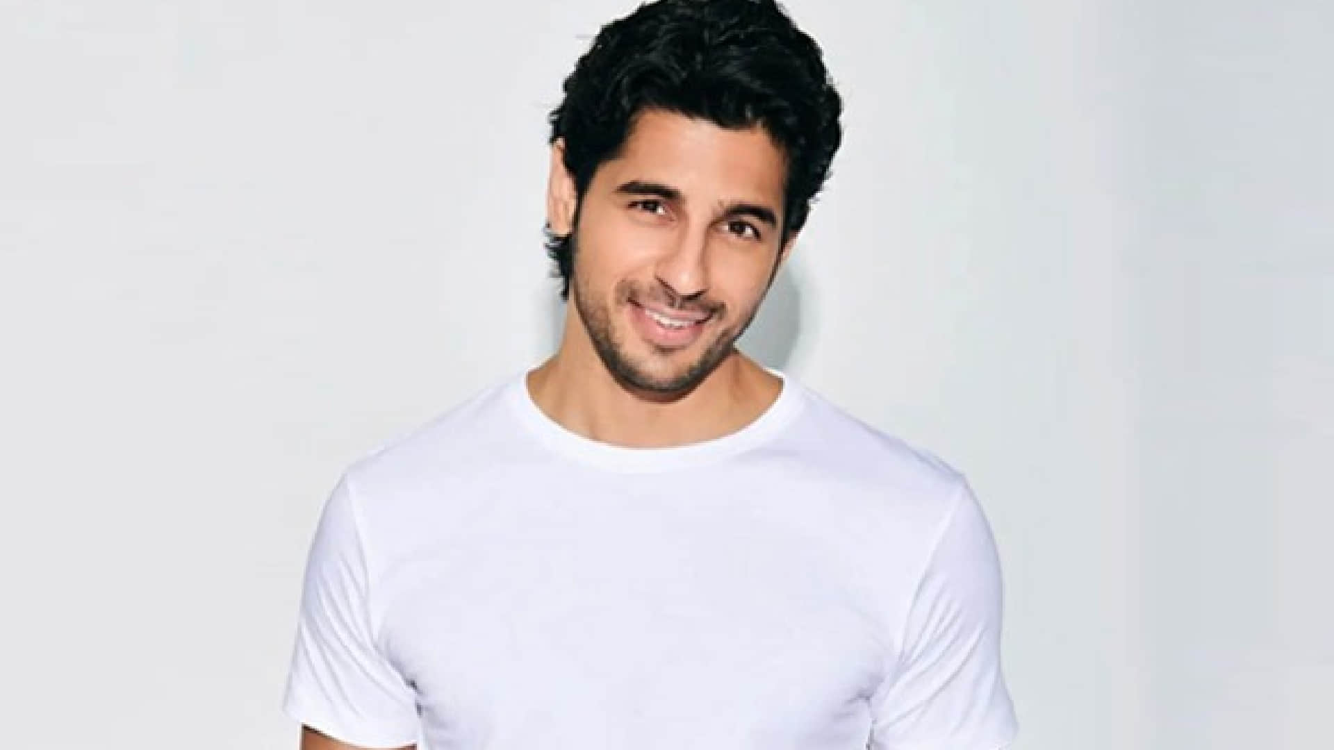 Bollywood Celebs Who Received Marriage Proposal on Social Media Kartik Aaryan Sidharth Malhotra bhumi pednekar