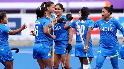 IND vs AUS: सविता की अगुवाई में ऑस्ट्रेलिया से भिड़ेगी महिला हॉकी टीम, एशियाई खेलों की तैयारी के लिए पांच मैच IND vs AUS: Women's hockey team led by Savita will take on Australia, five matches to prepare for Asian Games