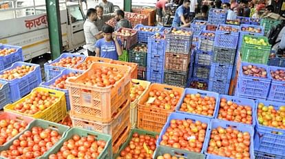 Heat wave low production biparjoy increase tomato prices RBI efforts to reduce inflation may backfire