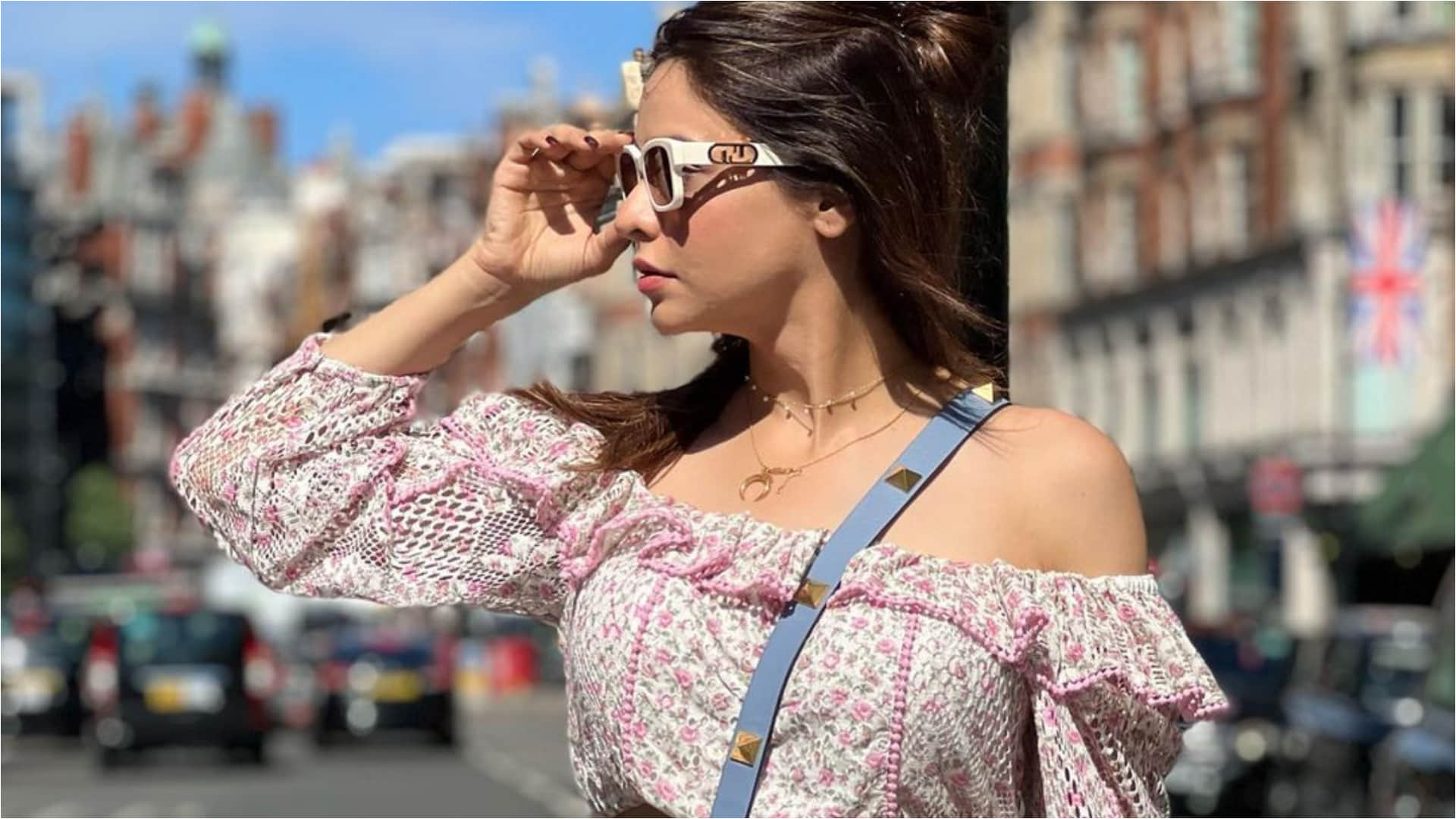 Friendship Day 2022 Special Outfits and Accessories to Wear Today From Spectacles to Wrist Watch