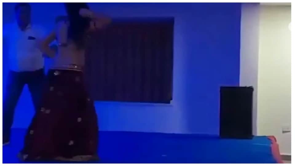 Indecent Party Of Ajmer Discom Engineers Viral Video