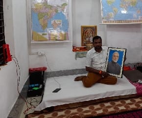 Principal on hunger strike for 18 days to invite the Prime Minister to the village