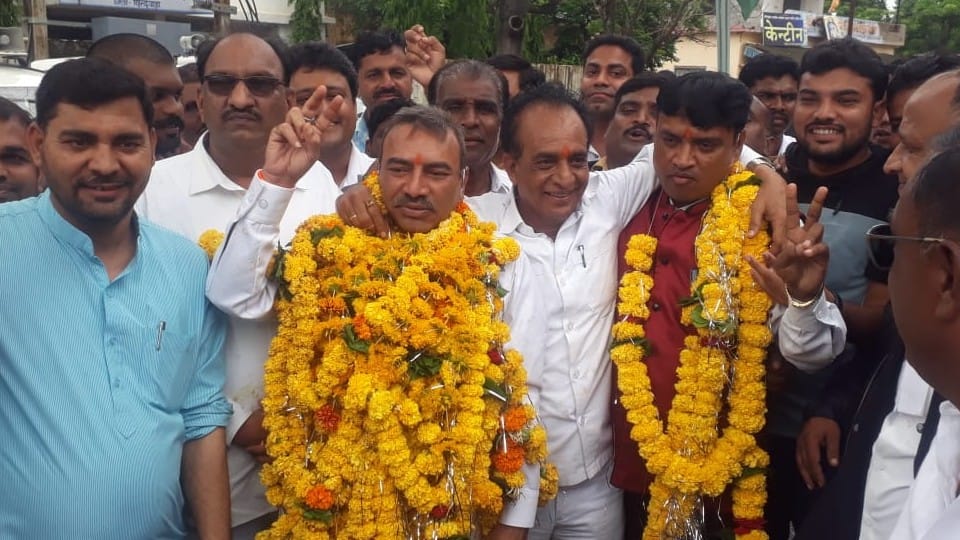 Chhindwara District Panchayat, Congress government formed by the alliance of Gondwana-independent candidates