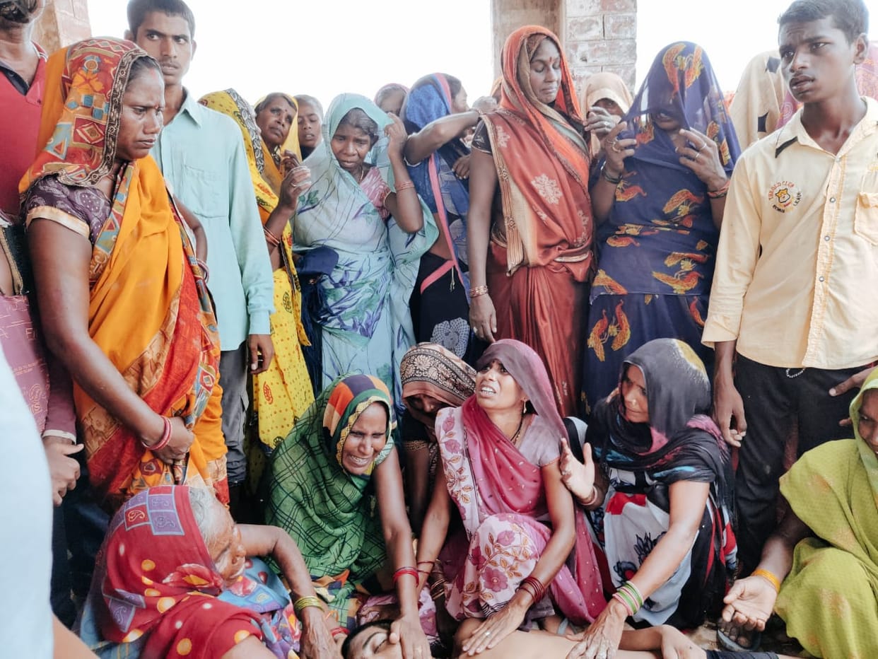 Two teenagers died due to electrocution during bath in tubewell in bhadohi