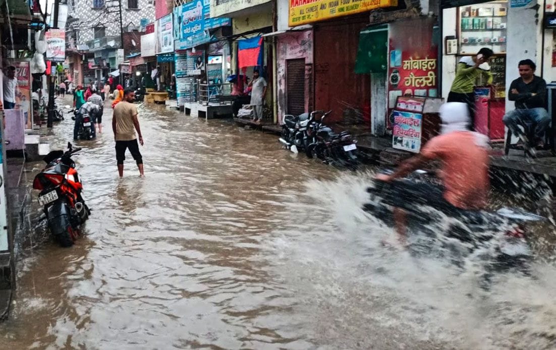 Public upset due to waterlogging on Pathshala Road