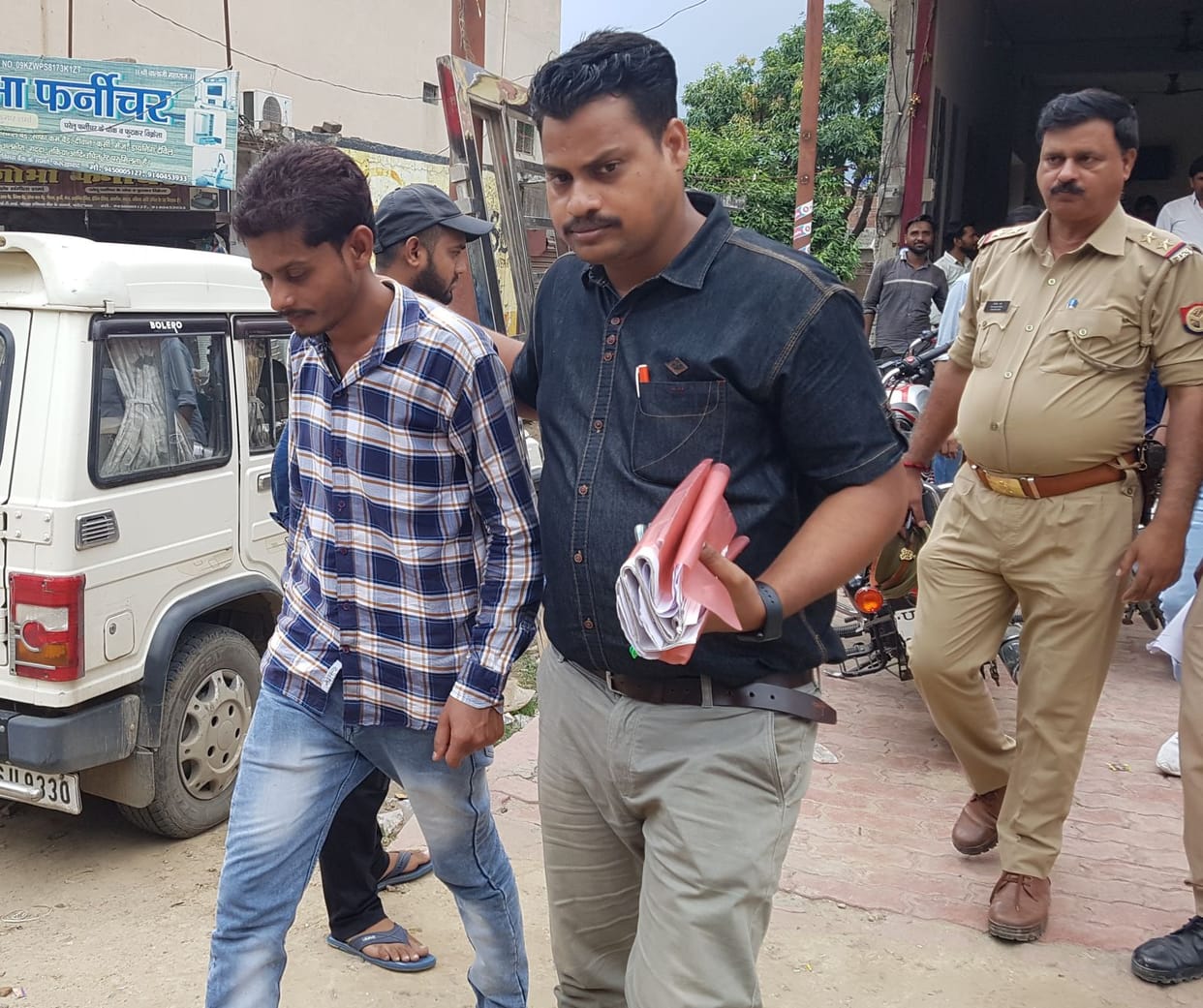 crime,fraud,kanpur news,up news,farrukhabad news,bijli vibhag