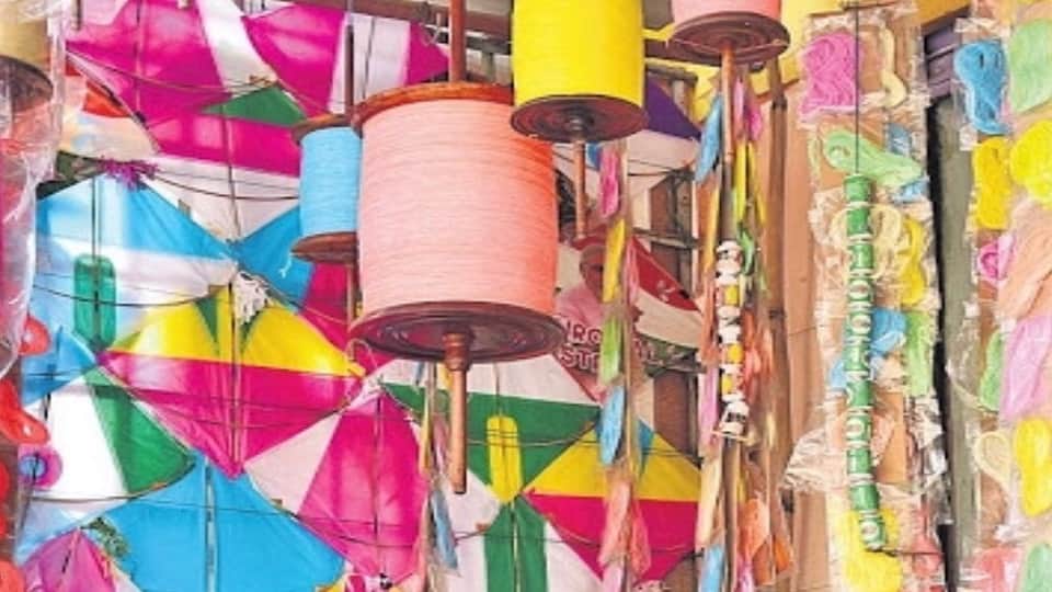 Police raided in North West district of Delhi and recovered a huge quantity of Chinese manjha.