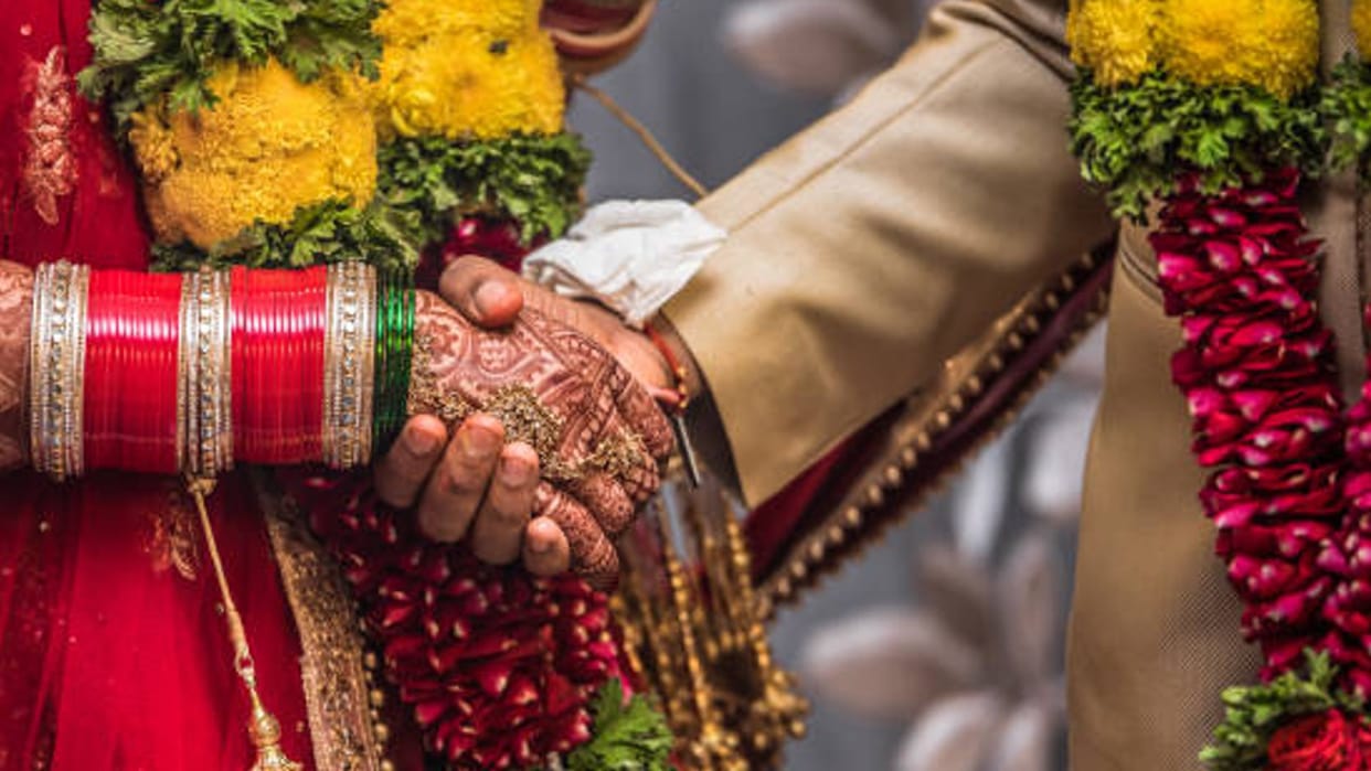 Pakistani Love Story Of Owner And Servant Got Married Love story Getting Viral