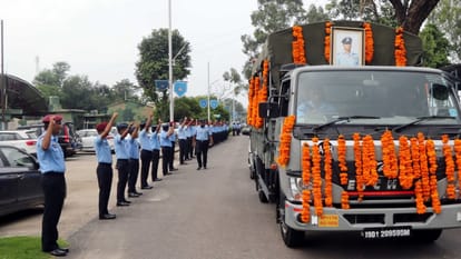 Mortal remains of Flight Lieutenant Advitiya Bal reaches home