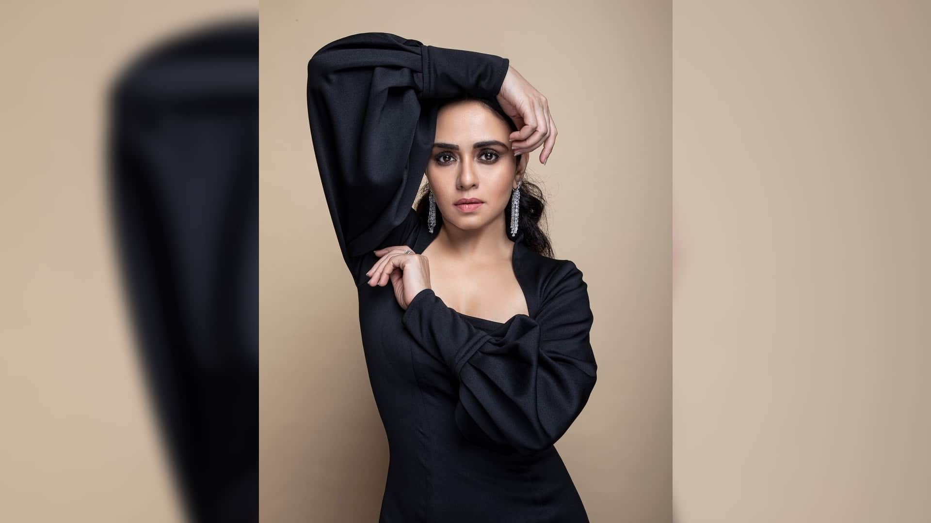 actress Amruta Khanvilkar and Shilpa Shinde to participate in Jhalak Dikhhla Jaa season 10