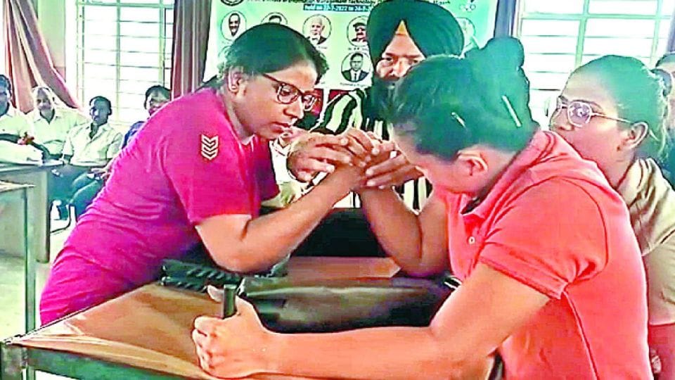 Five female players out of nine member Agra team in arm wrestling national competition