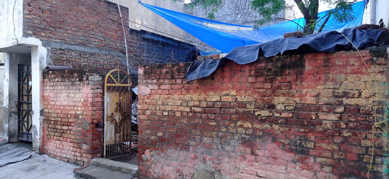 When the elder brother was found dead at home, the younger one was hanged in the park, Kurukshetra