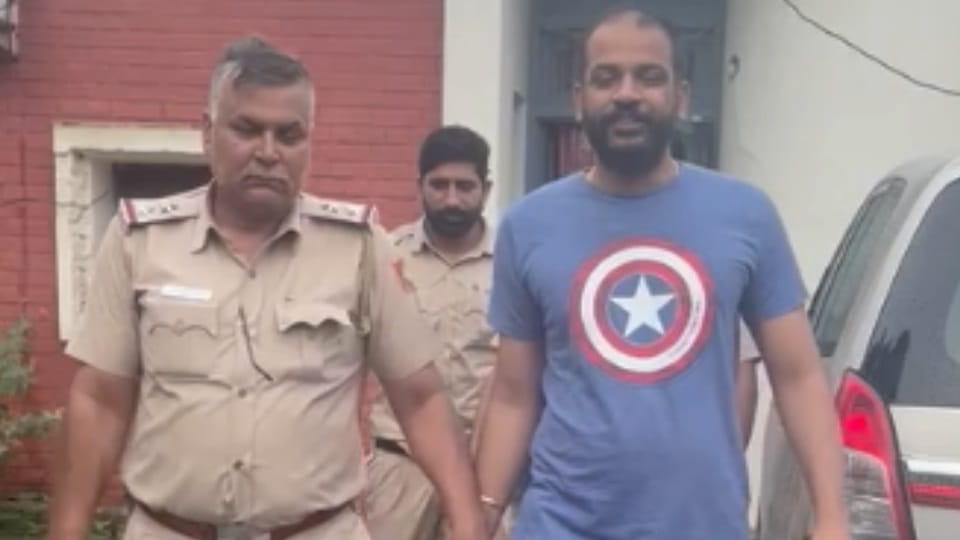 Home Minister Amit Shah visits Chandigarh, police detained many Congress leaders