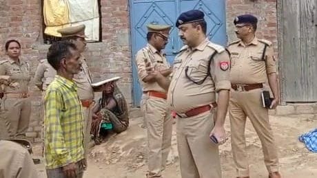 Hardoi, Boyfriend shot himself in front of girlfriend's house, died