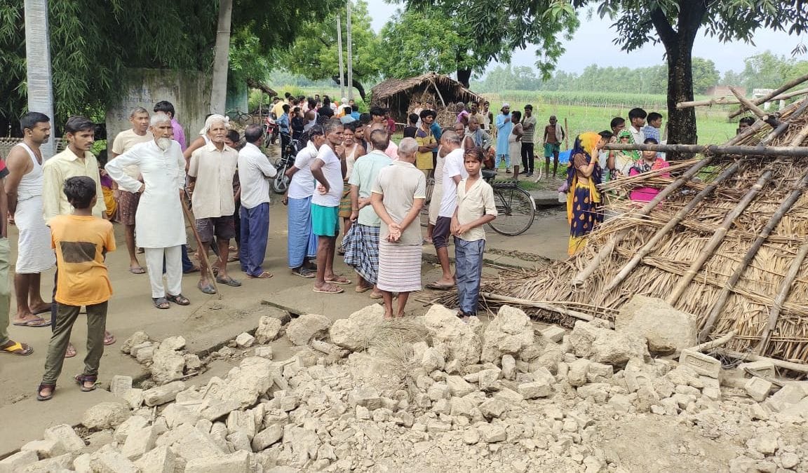 Hardoi: Woman died and three injured in rubble of unpaved wall