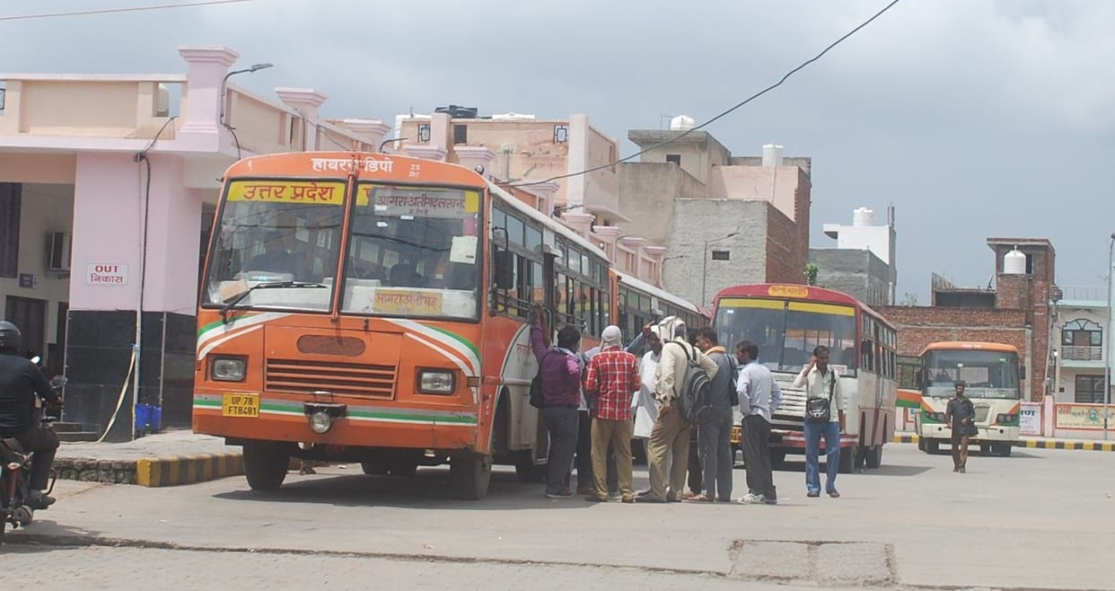 Hathras: Loss of lakhs to roadways due to rain and Kanwar Yatra