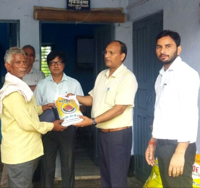 Farmers' faces blossomed after getting free onion seeds