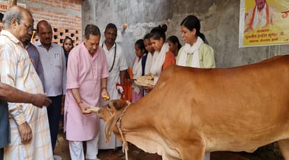 Gau Mata temple started in Kashi varanasi Indresh Kumar said cow dung is also medicine