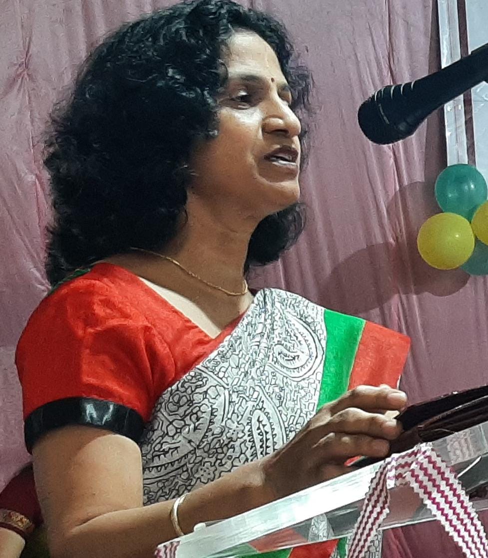 Build confidence in yourself by being health conscious, daughters
