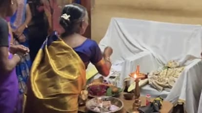 कर्नाटक और केरल के कुछ जिलों में 'प्रेथा कल्याणम' या मृत्यु के बाद शादी की रस्म या परंपरा निभाई जाती है।