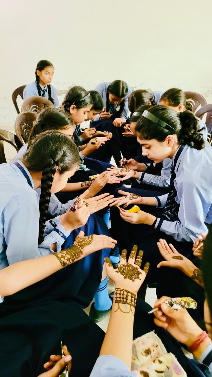 Girls demonstrated talent in Mehndi competitions