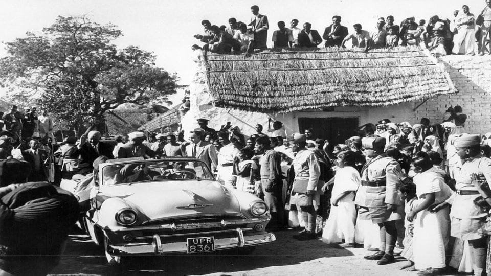 Rural electrification scheme started from Ladamda village of Agra in 1959