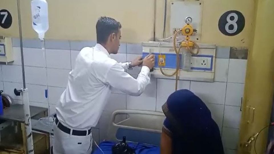 Four-year-old girl dies due to lack of oxygen in Etah medical college