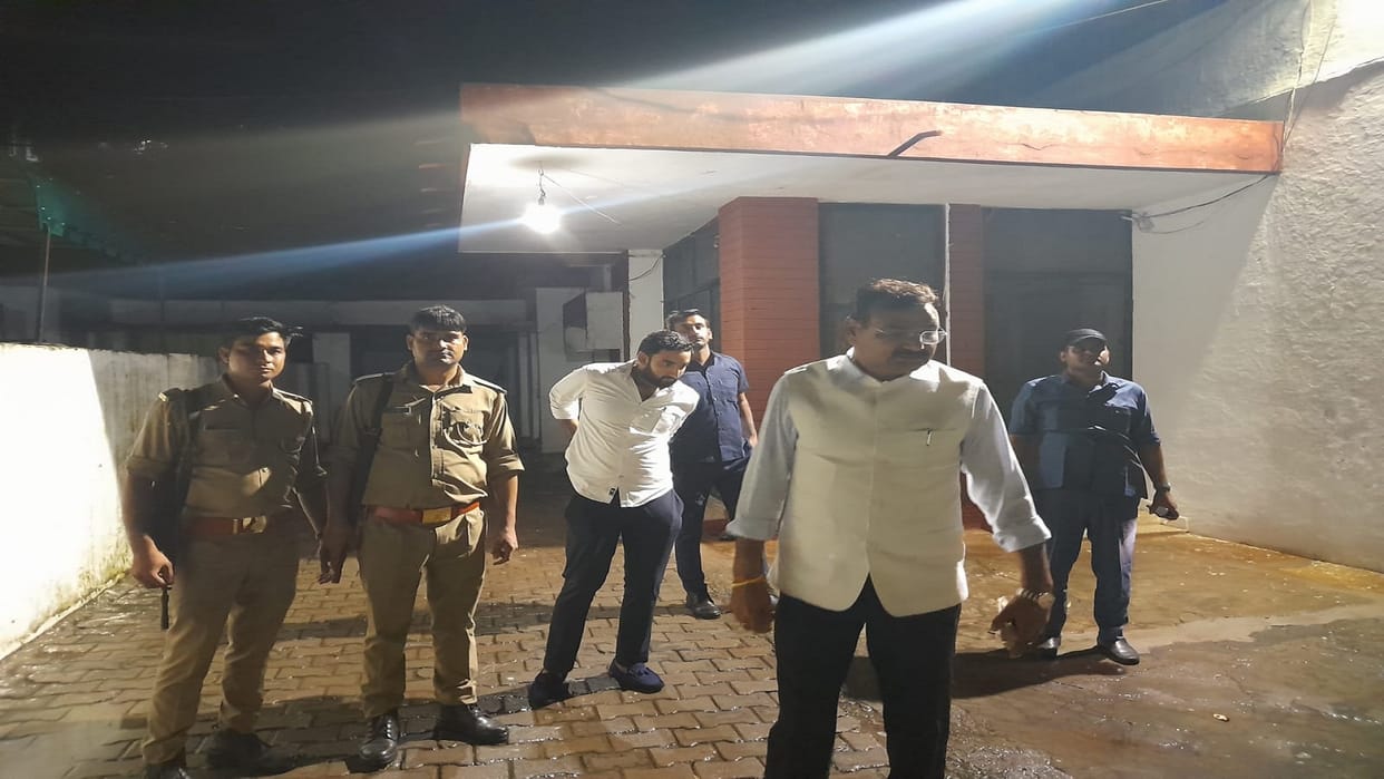 Pilibhit: Minister of State did not get SDM and Tehsildar at Puranpur Tehsil
