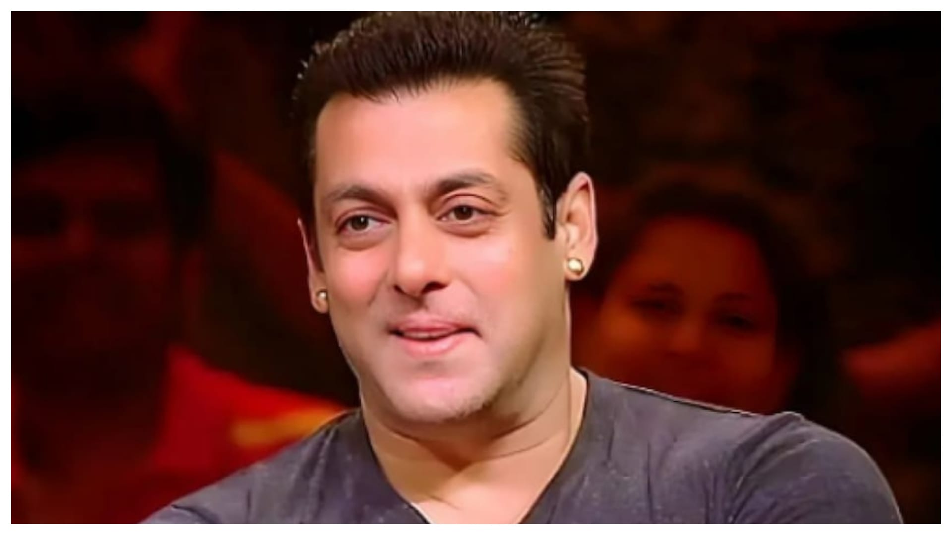 after got his gun licensed Salman khan gets spotted airport with his heavy security