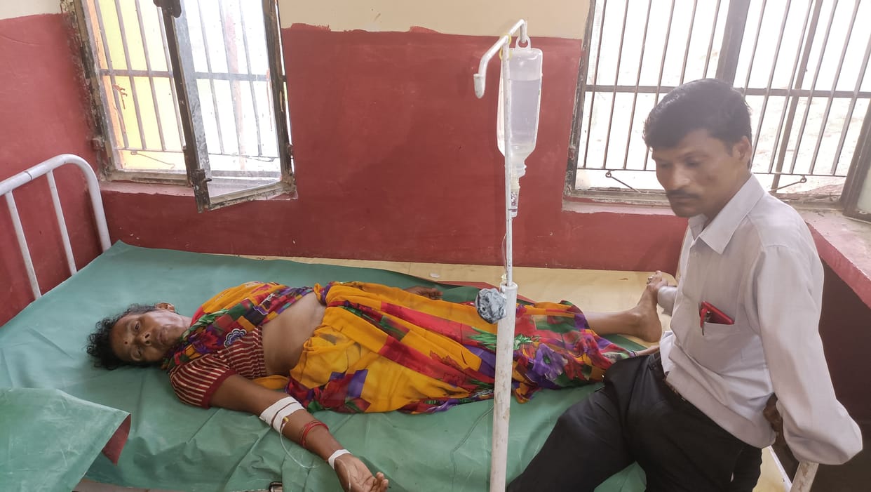 Current landed in tin shed, couple scorched, husband dies