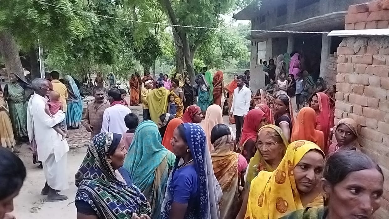 Teenager and two farmers died due to electrocution