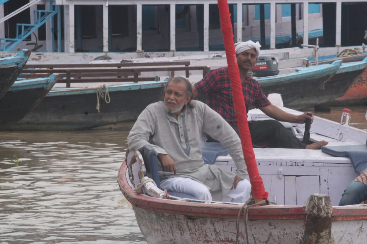 Mithun Chakraborty was seen shooting on waves of Ganga in varanasi