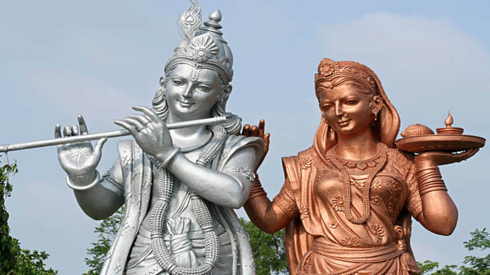 Krishna Janmashtami 2022 Upay offer silver bansuri to lord shri krishna on janmashtami puja