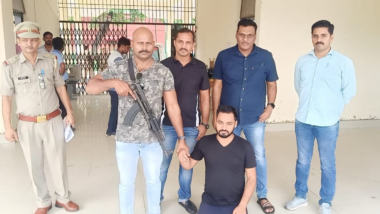 Cheating in Lekhpal recruitment exam In Bareilly