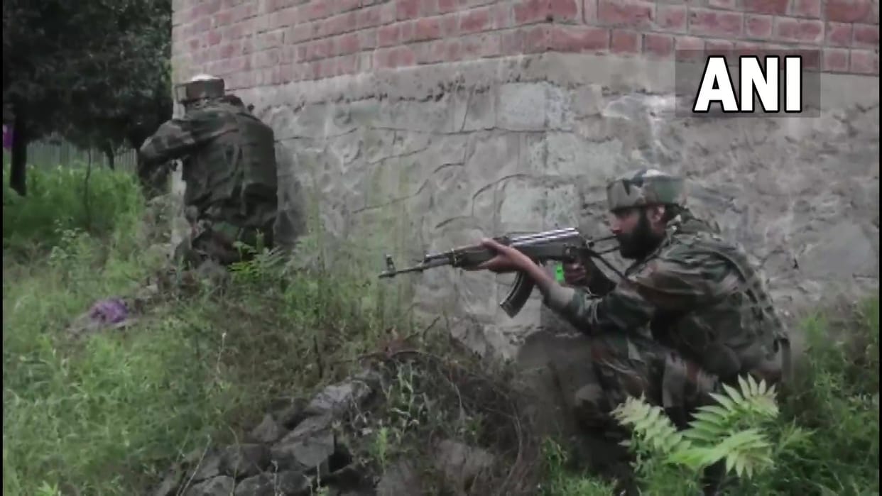 Lashkar Terrorist Killed in Baramulla Encounter with Security Forces Latest News in Hindi