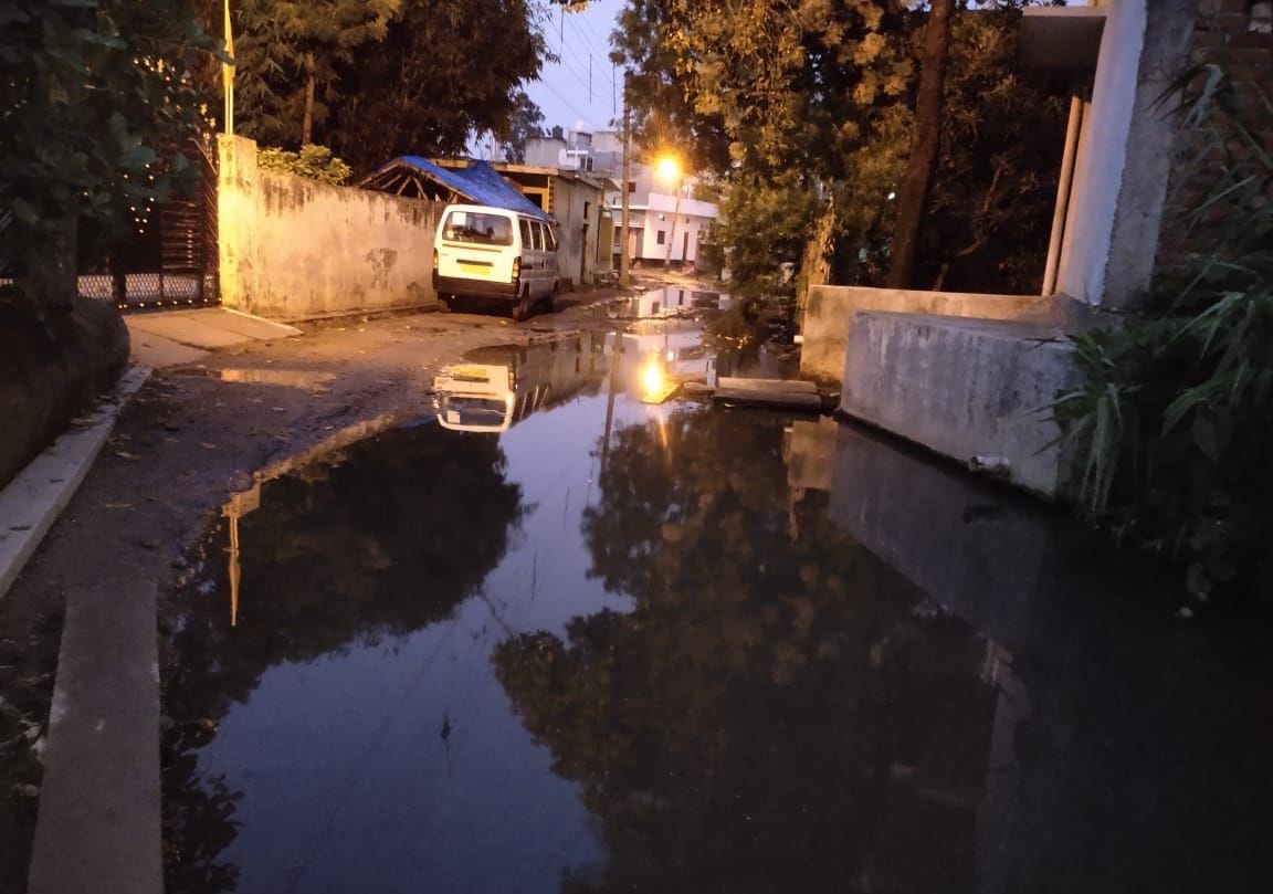 Water logging in the city in half an hour of rain
