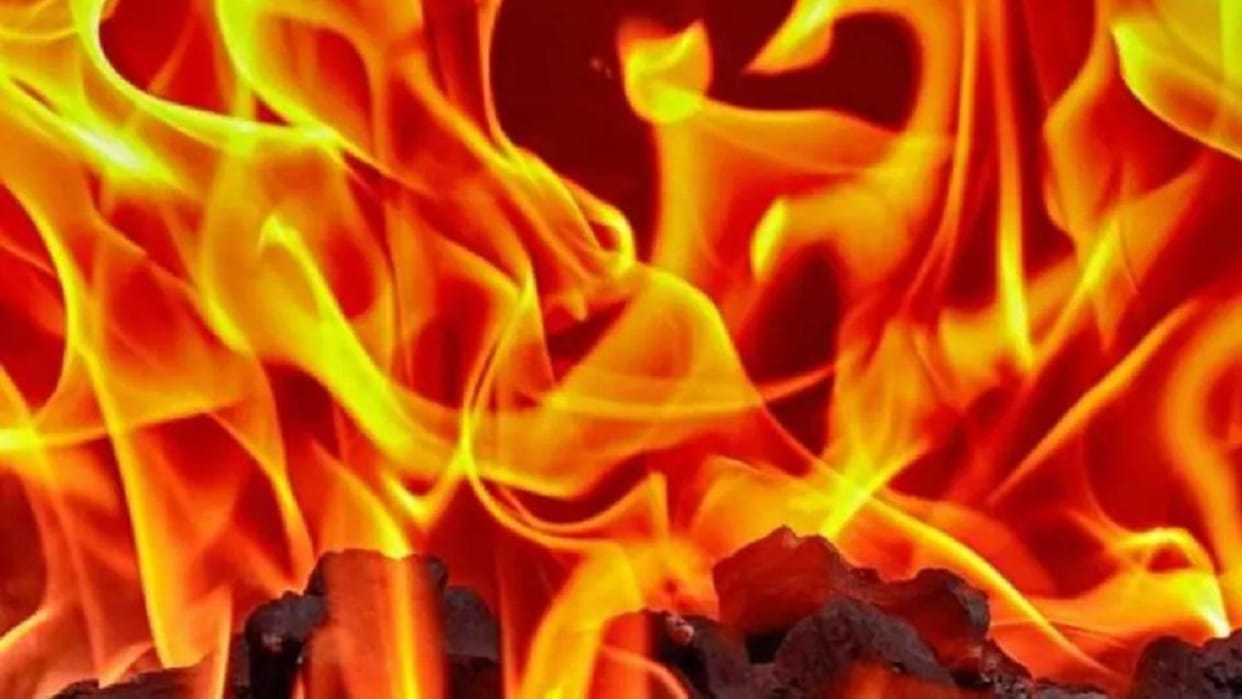 father set his son on fire to death for not doing homework in Pakistan