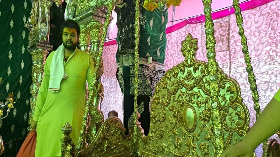 Hindola Mahotsav Celebrates In Banke Bihari Mandir Vrindavan On Hariyali Teej
